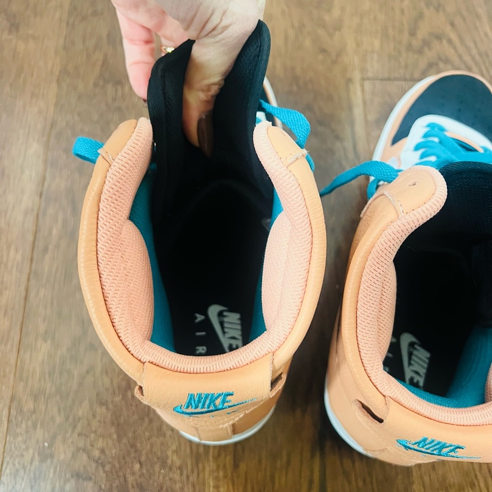 Nike Vibrant High-Top Sneakers with Teal and coral size 8.5 - Picture 11 of 12